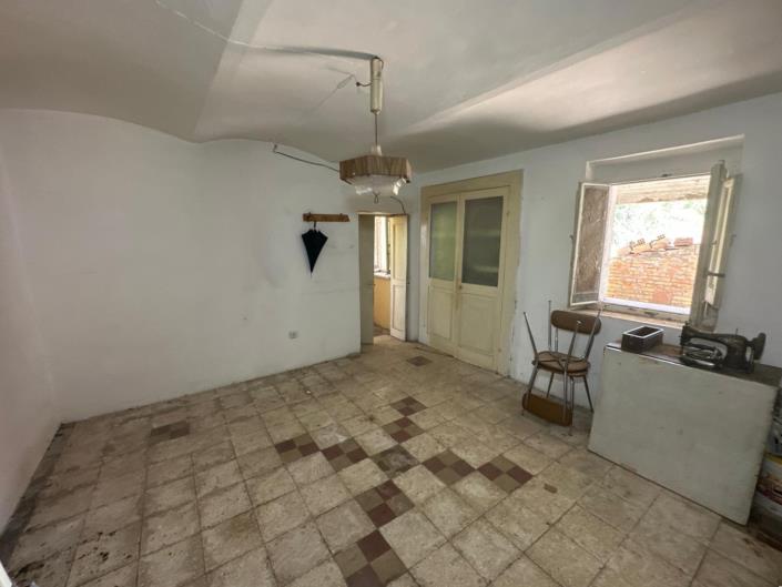 Image No.25-2 Bed House for sale