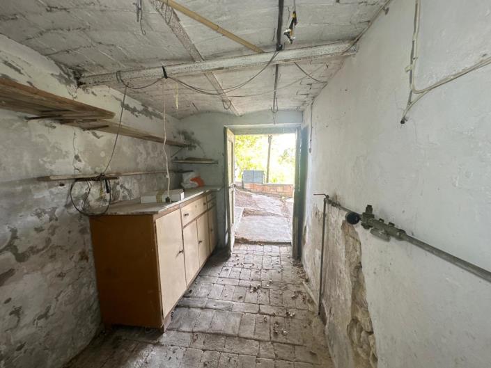 Image No.28-2 Bed House for sale