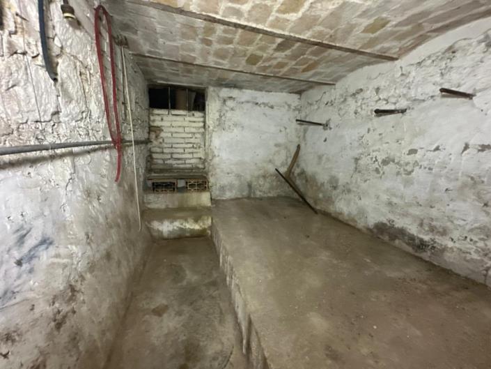 Image No.30-2 Bed House for sale