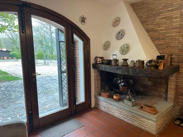 Image No.15-4 Bed Property for sale