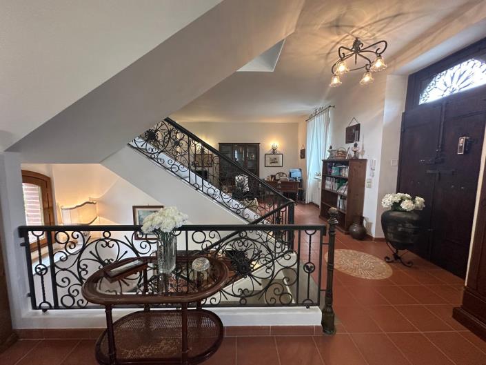 Image No.36-4 Bed Property for sale