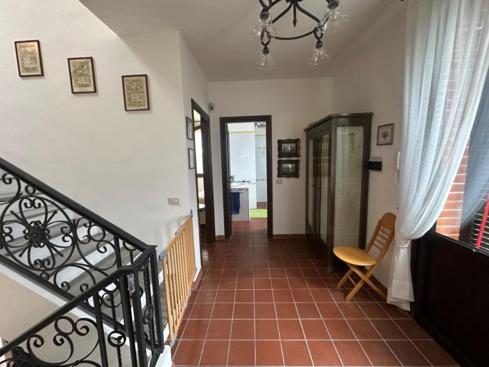 Image No.38-4 Bed Property for sale