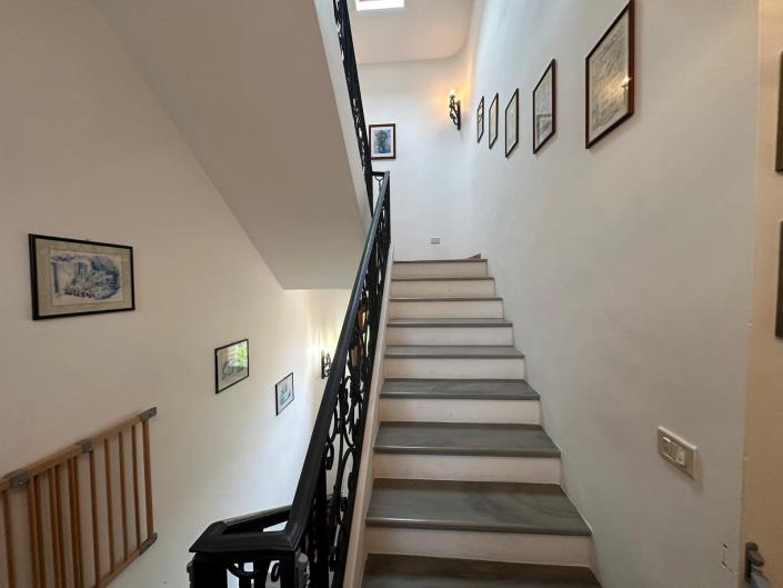 Image No.45-4 Bed Property for sale
