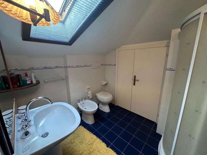 Image No.52-4 Bed Property for sale