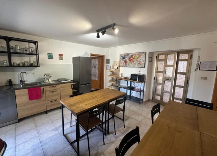 Image No.7-3 Bed Property for sale