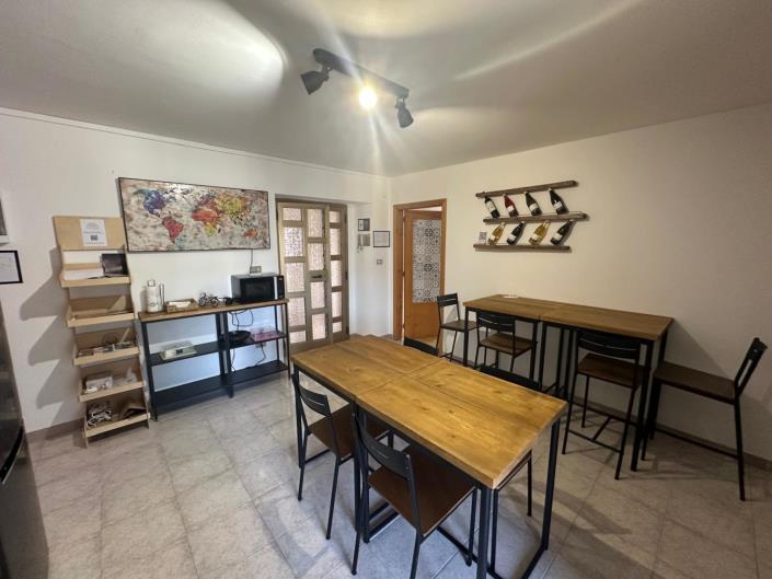 Image No.8-3 Bed Property for sale