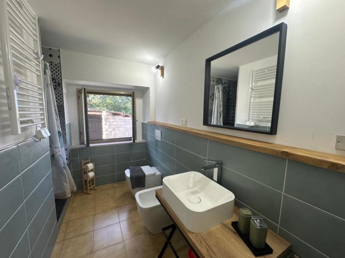 Image No.18-3 Bed Property for sale