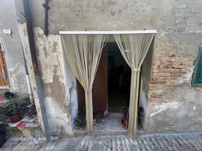 Image No.23-2 Bed Property for sale