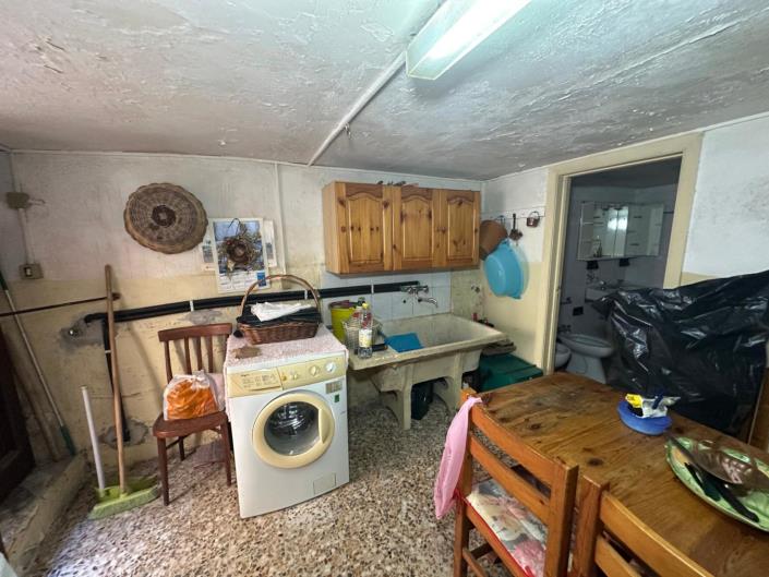 Image No.25-2 Bed Property for sale