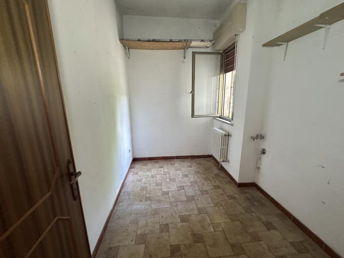 Image No.17-3 Bed Property for sale