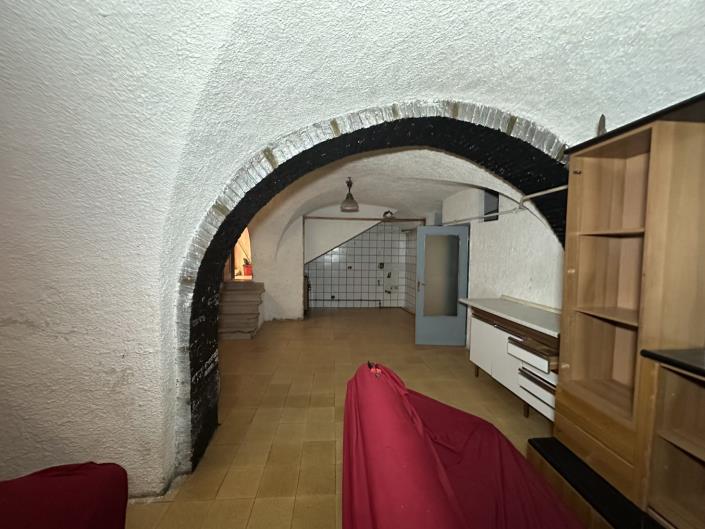 Image No.3-2 Bed Property for sale