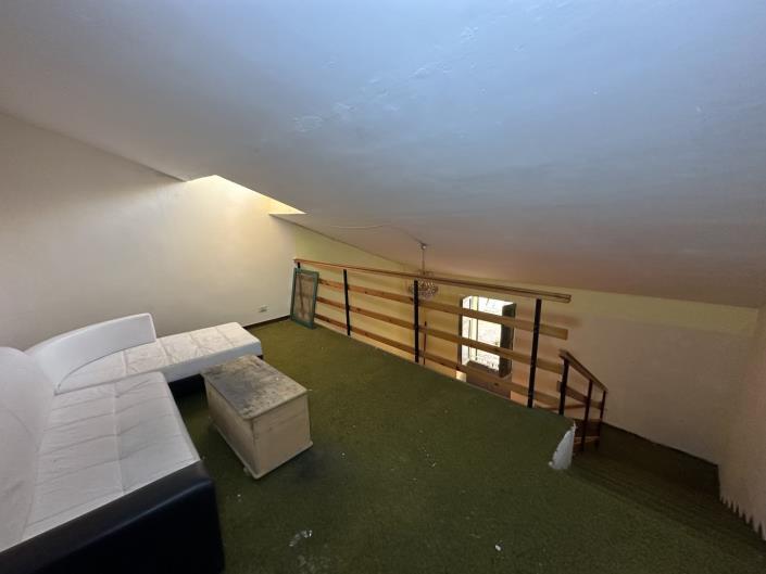 Image No.12-2 Bed Property for sale