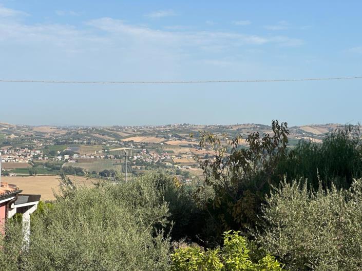 Image No.24-4 Bed Property for sale