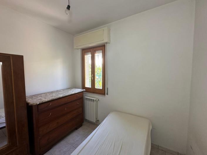 Image No.15-2 Bed House for sale