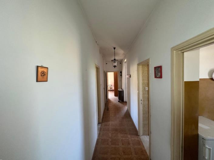 Image No.12-2 Bed Villa / Detached for sale