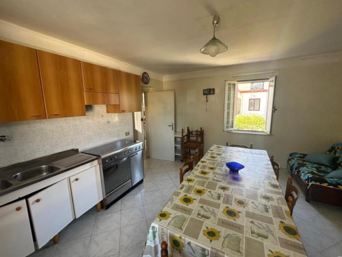 Image No.11-2 Bed Property for sale