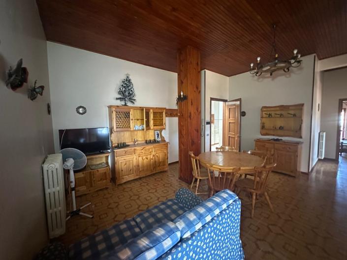 Image No.8-4 Bed Apartment for sale