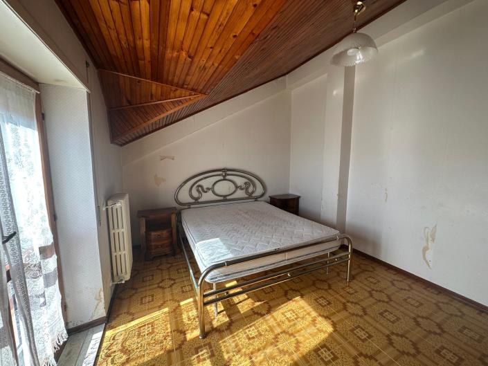 Image No.20-4 Bed Apartment for sale
