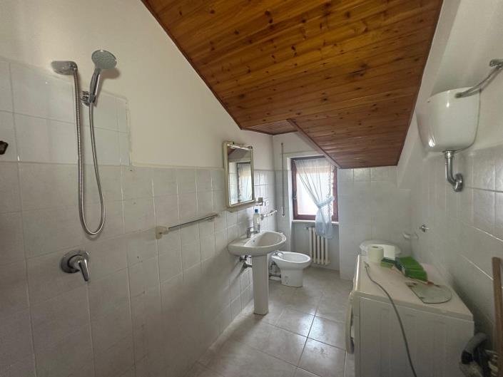 Image No.29-4 Bed Apartment for sale