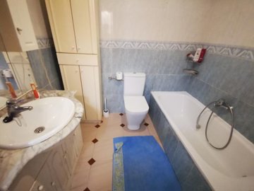 1048-village-house-for-sale-in-rio-bermuza-29