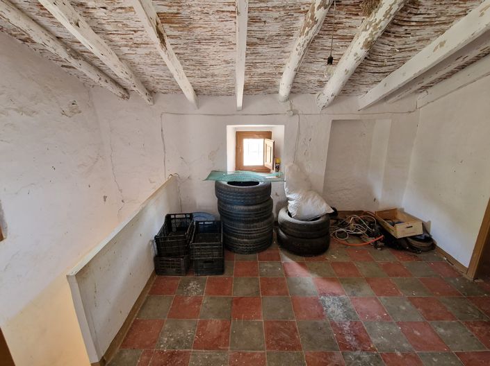 Image No.28-3 Bed Village House for sale