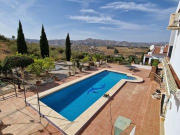 1153-villa-for-sale-in-puente-don-manuel-3528