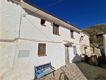 1 - Alcaucín, Village House