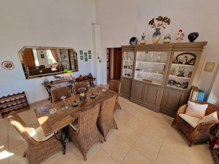 Image No.27-4 Bed Villa for sale