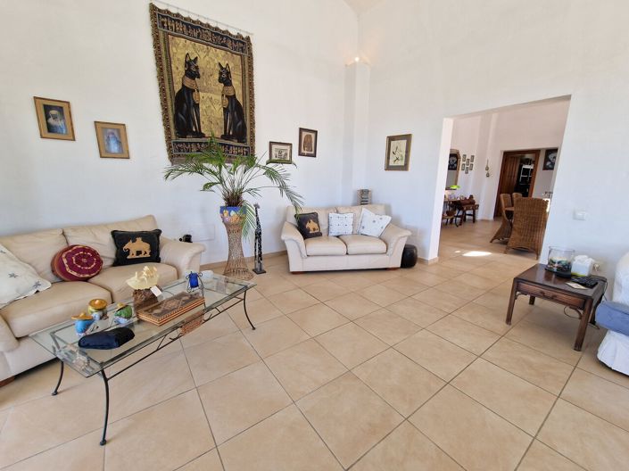 Image No.32-4 Bed Villa for sale