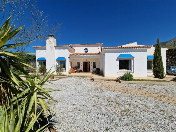 Image No.10-4 Bed Villa for sale