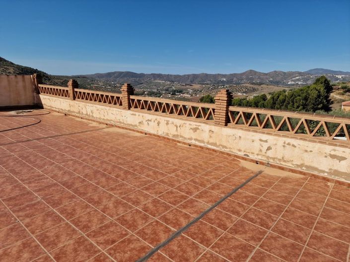 Image No.6-6 Bed Villa for sale