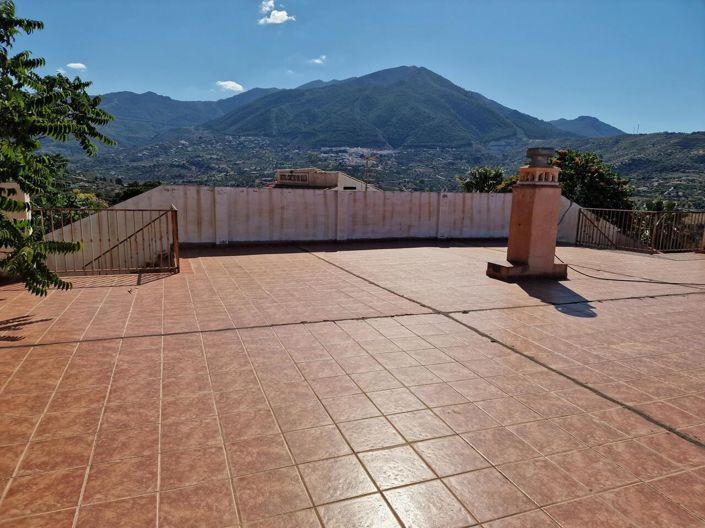 Image No.10-6 Bed Villa for sale