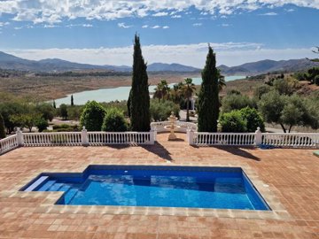 1207-villa-for-sale-in-vinuela-38559-large