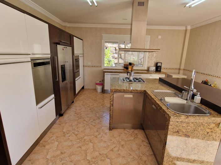 Image No.31-4 Bed Villa for sale