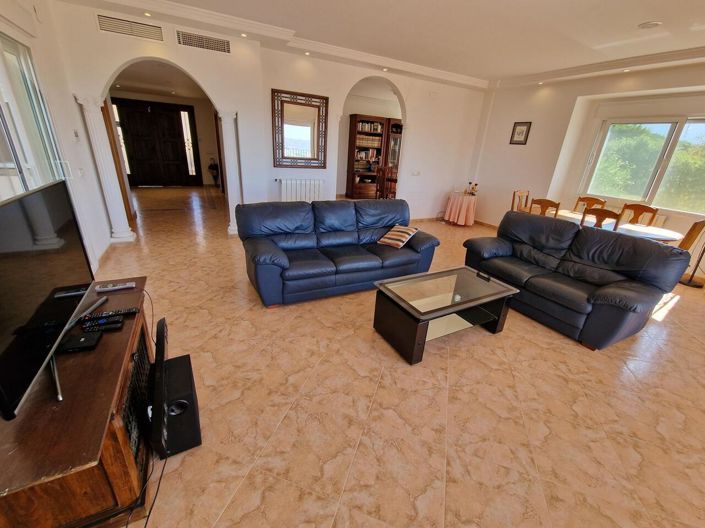 Image No.37-4 Bed Villa for sale