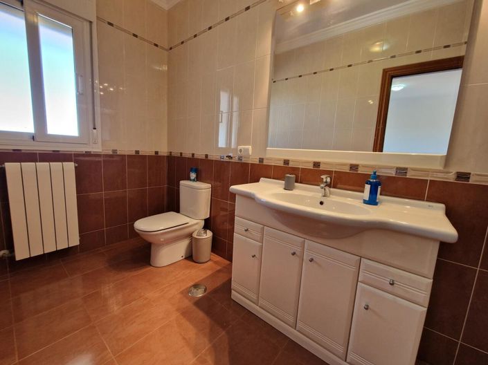 Image No.46-4 Bed Villa for sale