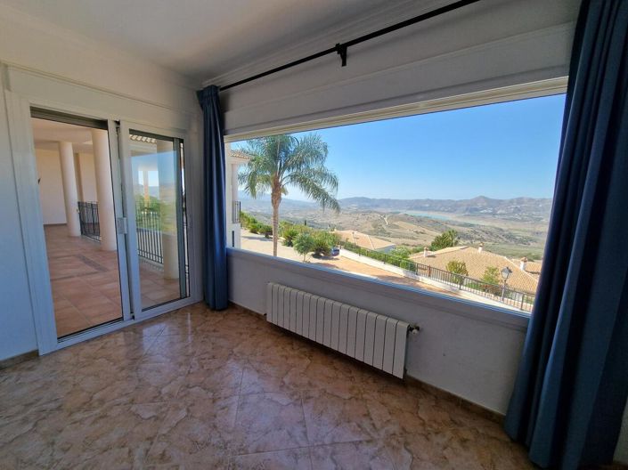 Image No.50-Villa de 4 chambres à vendre à Periana