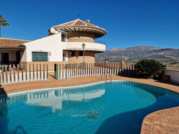 Image No.3-6 Bed Villa for sale