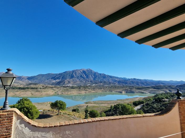 Image No.4-6 Bed Villa for sale