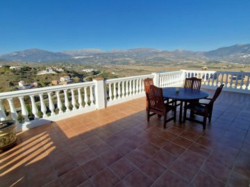 1260-villa-for-sale-in-los-romanes-41550-larg