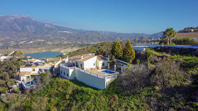 1260-villa-for-sale-in-los-romanes-41534-larg