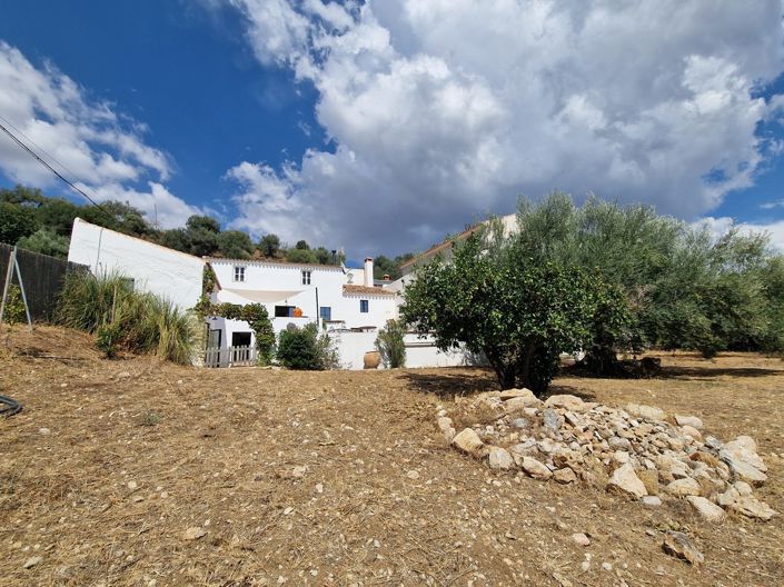 Image No.6-Villa de 6 chambres à vendre à Periana