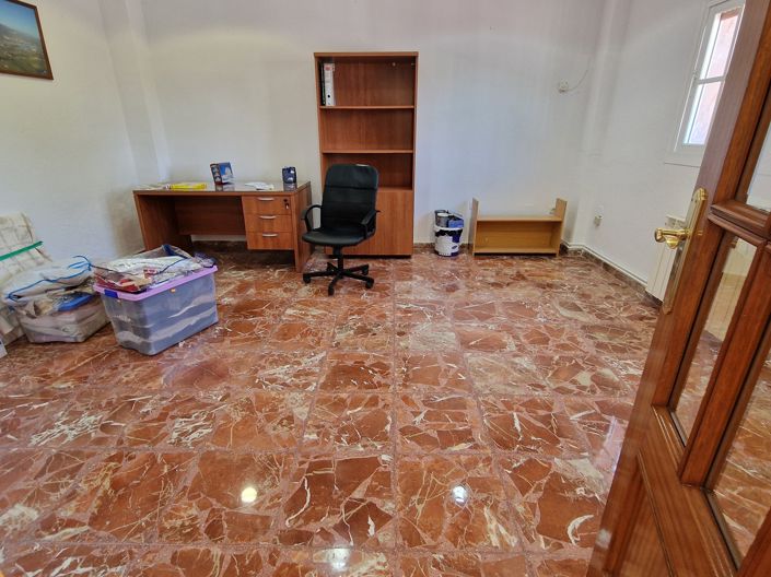 Image No.32-Villa de 4 chambres à vendre à Alcaucín