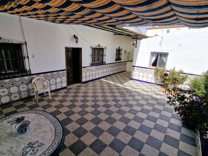 Image No.6-Villa de 4 chambres à vendre à Alcaucín