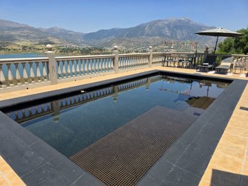 1333-villa-for-sale-in-vinuela-47452-large