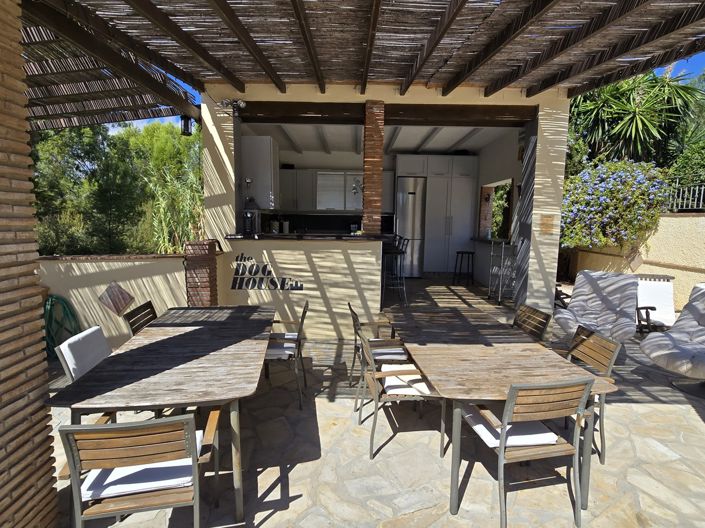 Image No.11-7 Bed Villa for sale