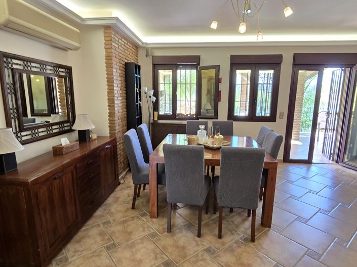 Image No.21-7 Bed Villa for sale