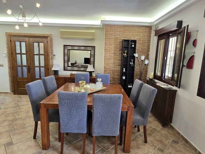Image No.22-9 Bed Villa for sale