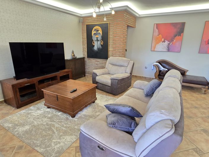 Image No.23-9 Bed Villa for sale