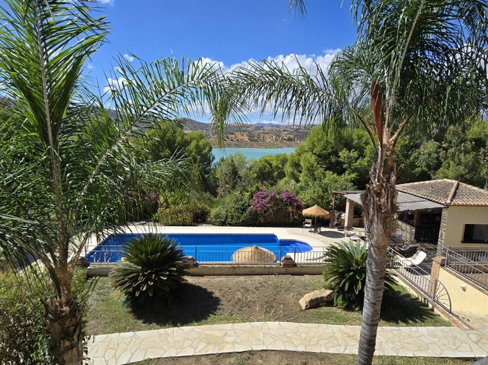 Image No.4-7 Bed Villa for sale